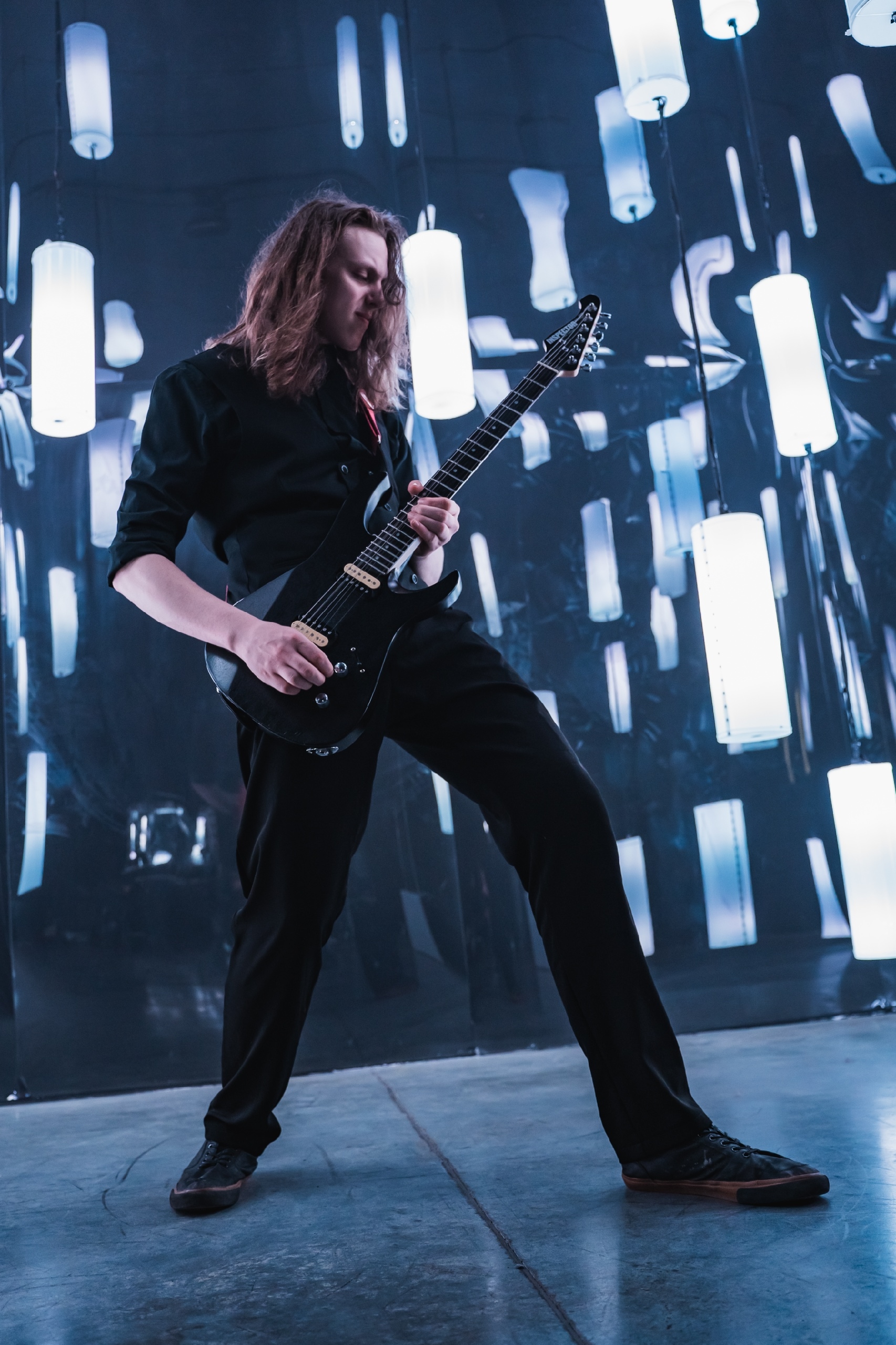 Гитарист на сцене